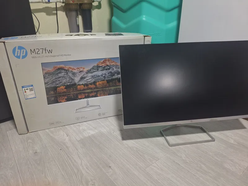 HP M27PW monitor 1