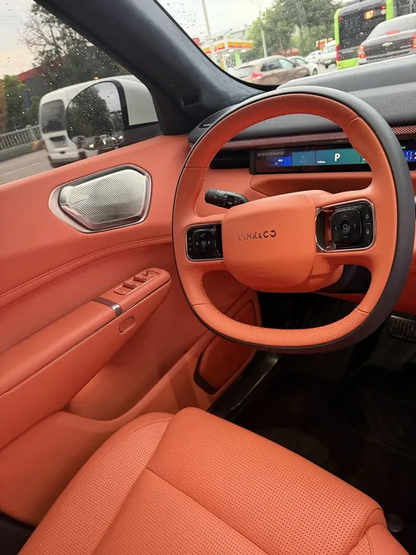 Lynk co 900 gibrit srochniy sotiladi — фото 3
