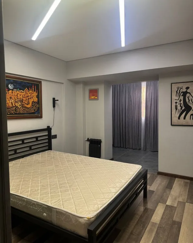 2 xonali kvartira (2/3/9) ta’mirli, mebel va texnikali, ijarachisi bilan sotiladi 2