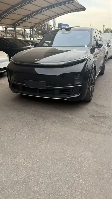 Li9 Ultra Restayling 2025 yil nomer olingan
