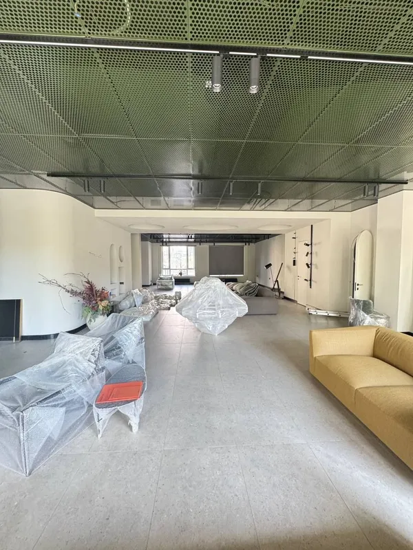 Сдается нежилое помещение, ориентир: ул. Нукусская NRG Oybek, 480м² 2