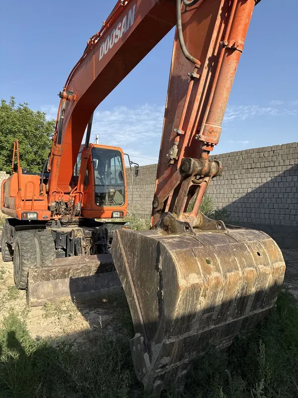 Dossan 210 экскаватор 5 Dossan 210 экскаватор 5