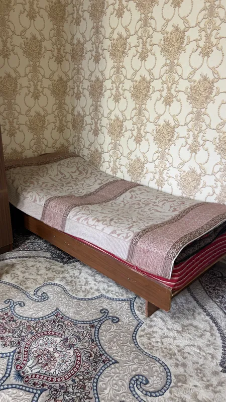 Кровать