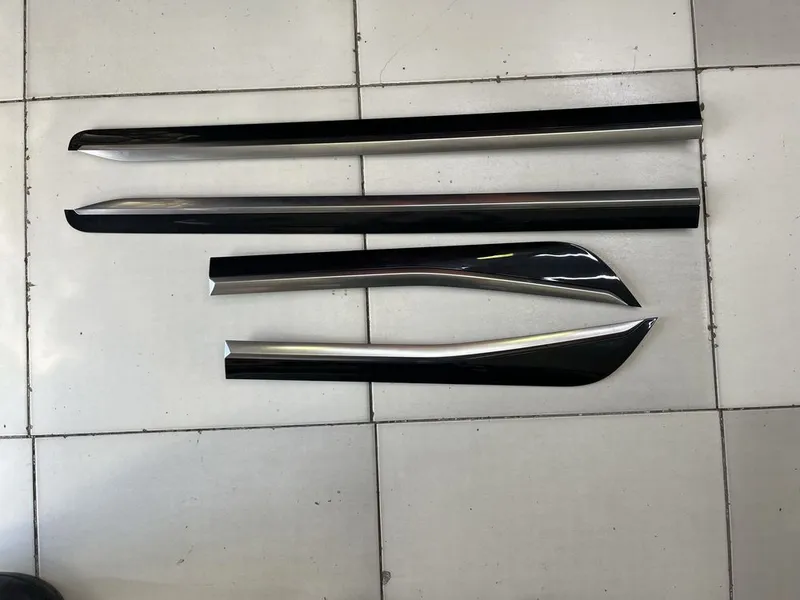 kiya k8 molding raboci sotiladi