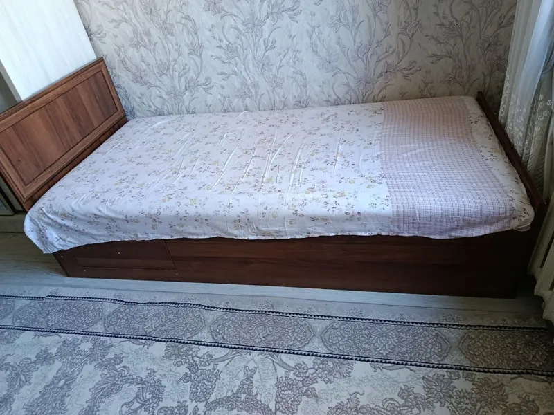 Срочно продается кровать 2