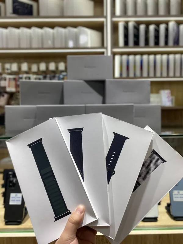 Iwatch 11/46 jet black 1 yil garantiya