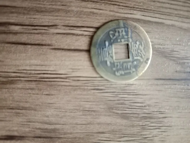 Chet el tangalarni kolleksionerlar uchun sotuvda 1