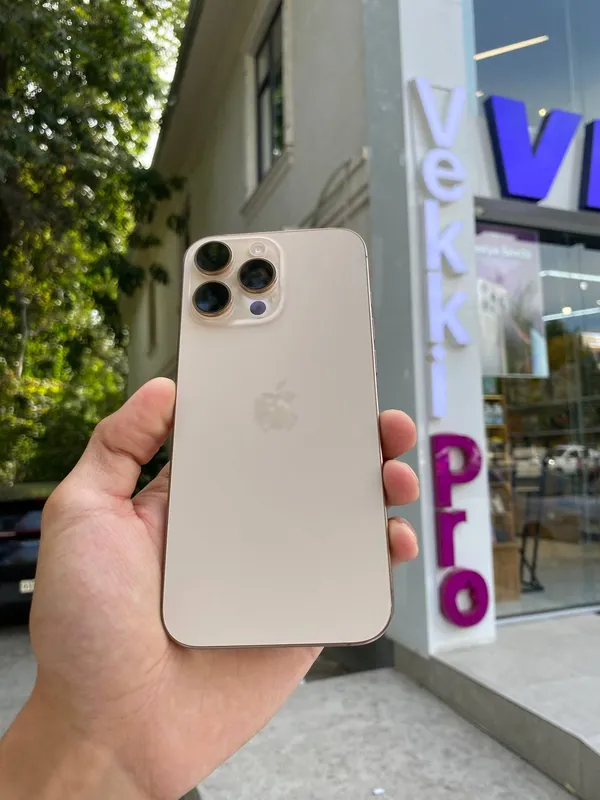 iPhone 16 Pro Max 256 GB iPhone 16 Pro Max 256 GB
