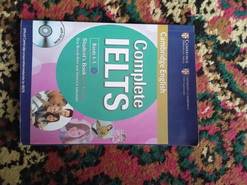 Complete IELTS bands 4-5, вообще не использовалась 1 Complete IELTS bands 4-5, вообще не использовалась 1