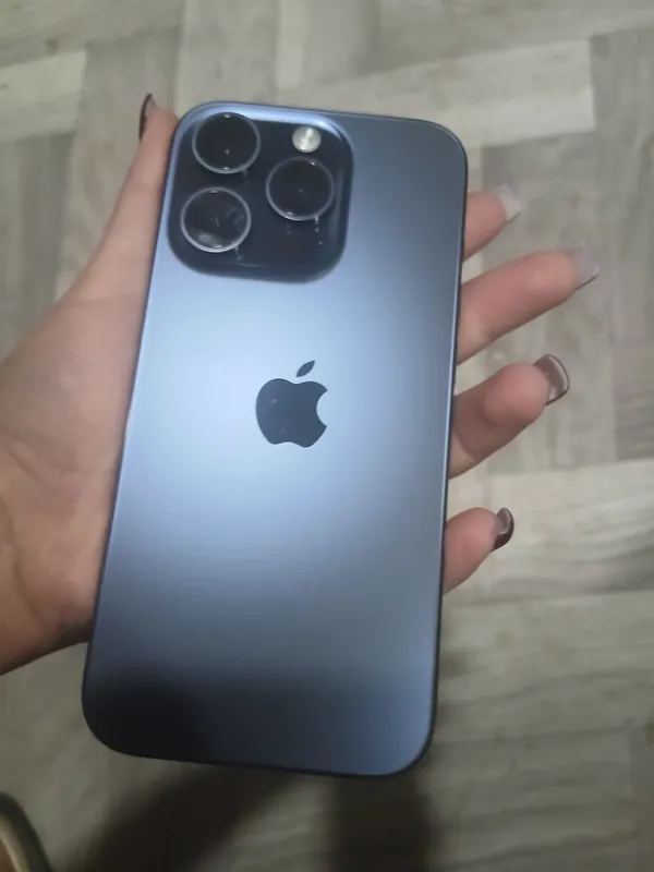 iphone 15 pro 256 GB ideal 4