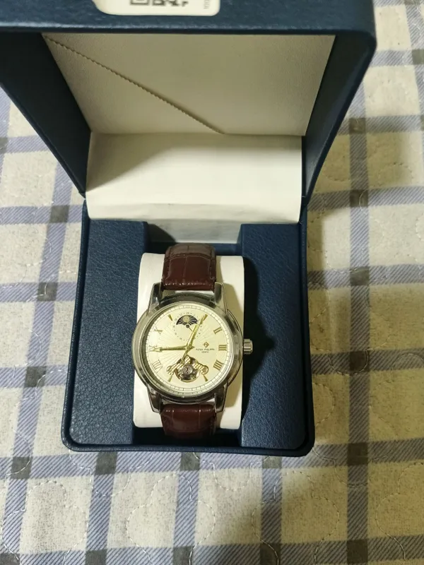 Наручные часы Patek Philippe с автоподзаводом 5 Наручные часы Patek Philippe с автоподзаводом 5