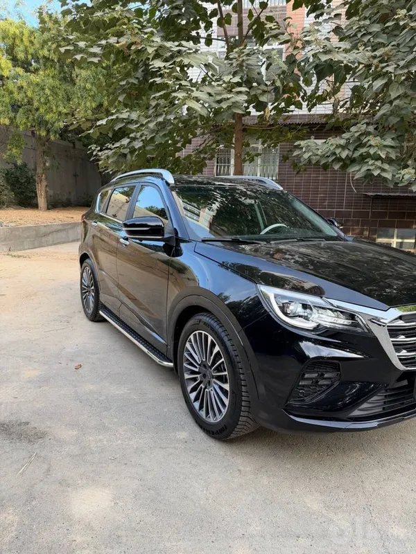 Срочно продается машина Jetour X70 flagship eng fulli 2 Срочно продается машина Jetour X70 flagship eng fulli 2