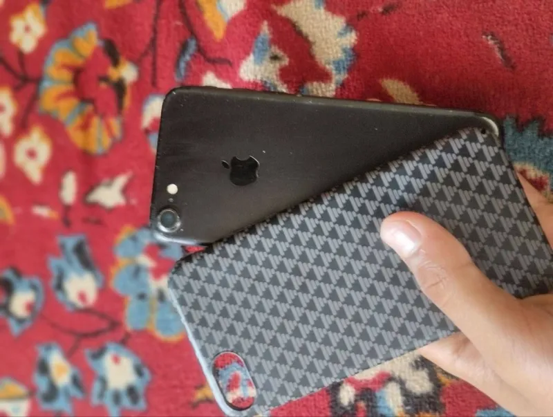 IPhone 7, недорого отдам срочно 2