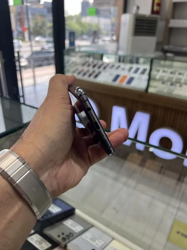 Продается (Nasiya-Вариант-Рассрочка) Galaxy S10 5G в отличном сост — фото 2