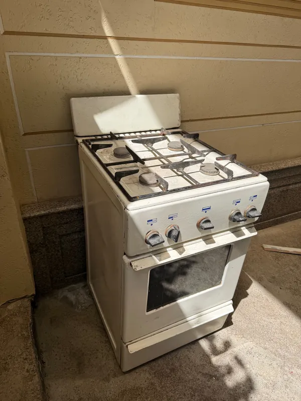 Газовая плита б/у — фото 1