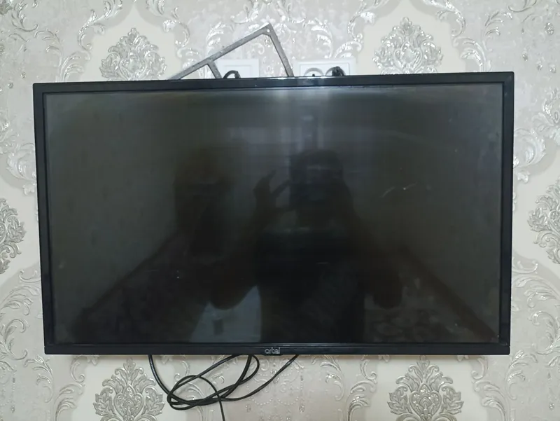 телевизор