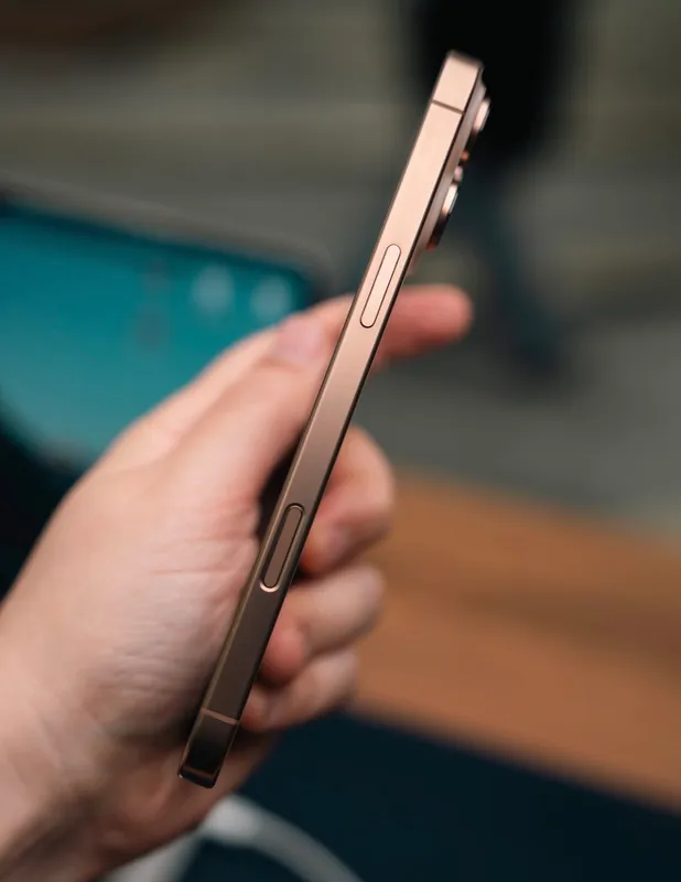 iPhone 16 ProMax 256Gb Desert Akk: 88% Kelwamiz 3 iPhone 16 ProMax 256Gb Desert Akk: 88% Kelwamiz 3