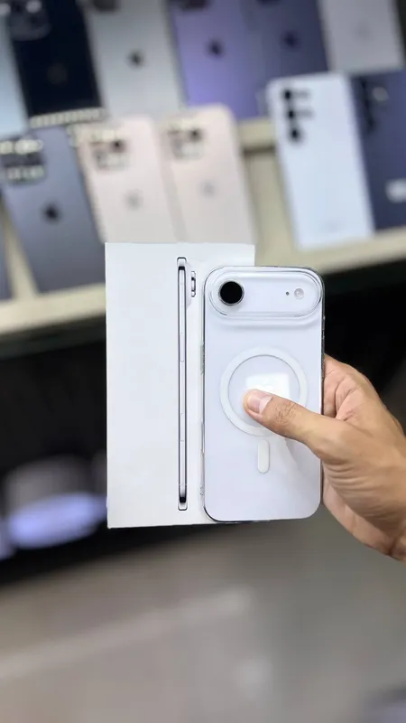 iPhone 17 Air iPhone 17 Air