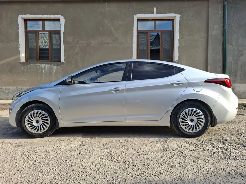 Hyundai Elantra 2016 3 Hyundai Elantra 2016 3