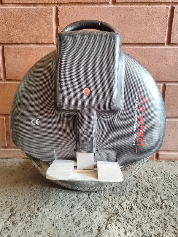 Monokoleso Aerowheel X8 carbon sotiladi