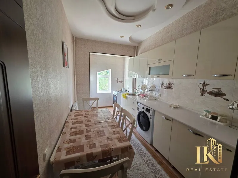 Продаётся 3-комнатная квартира с французской планировкой возле метро Гафура Гуляма 3