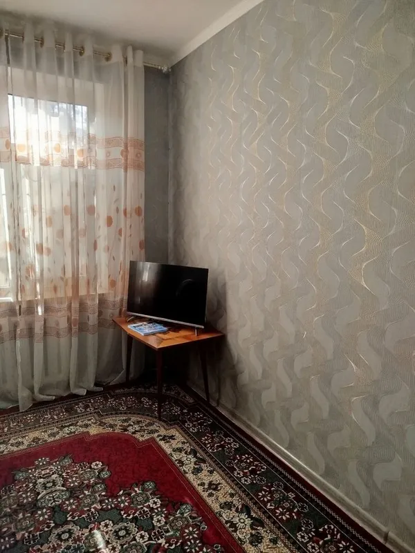 Navoiy viloyati Memorlar kuchasi 14 3 xonali uy Balkon va padval mavju
