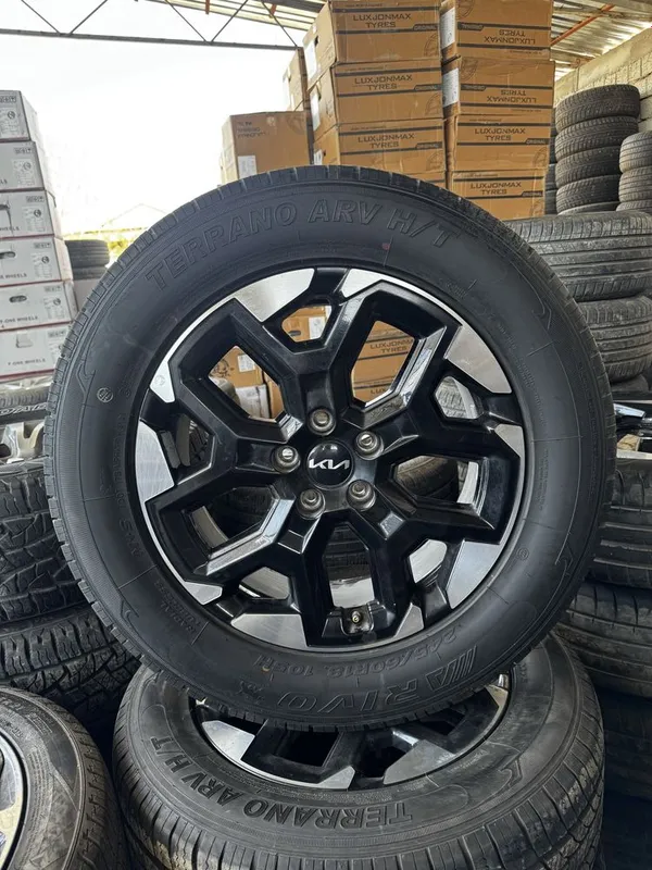 R18 Kia Sarento yangicha deska balon