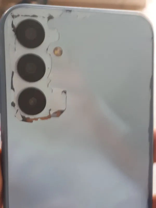 Samsung A15 100mingli ishi bor krishka singan — фото 2