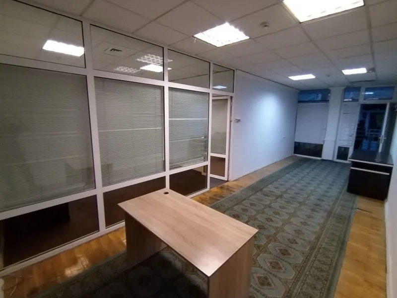 Аренда под офис 45кв.м 2 комната метро Айбек 810у.е — фото 2 Аренда под офис 45кв.м 2 комната метро Айбек 810у.е — фото 2
