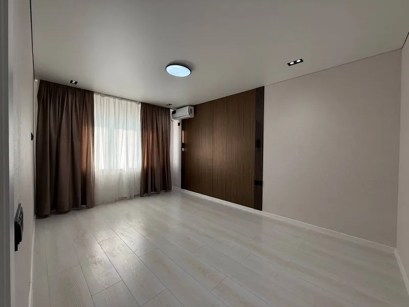 Продажа 3-комн. кв. 70 м² · ID 6992 2