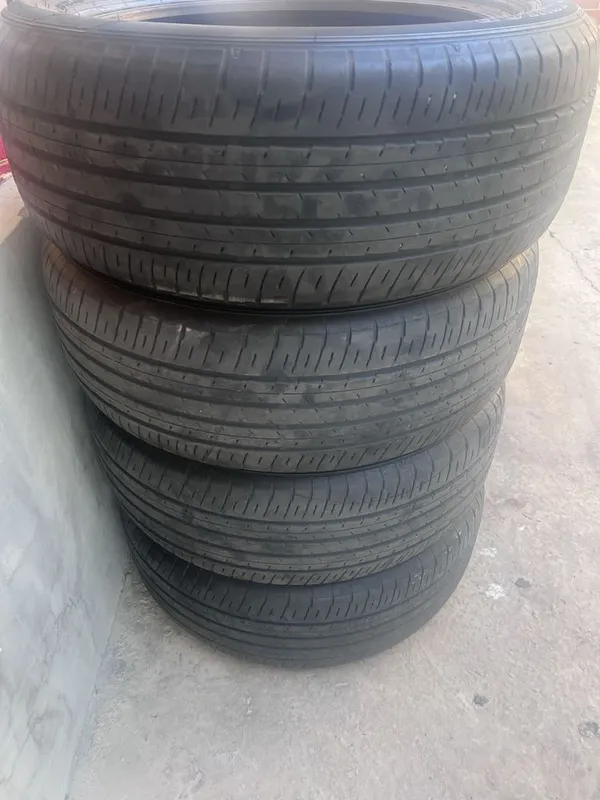 Balon sotiladi 235/55/19 DUNLOP srocna 1