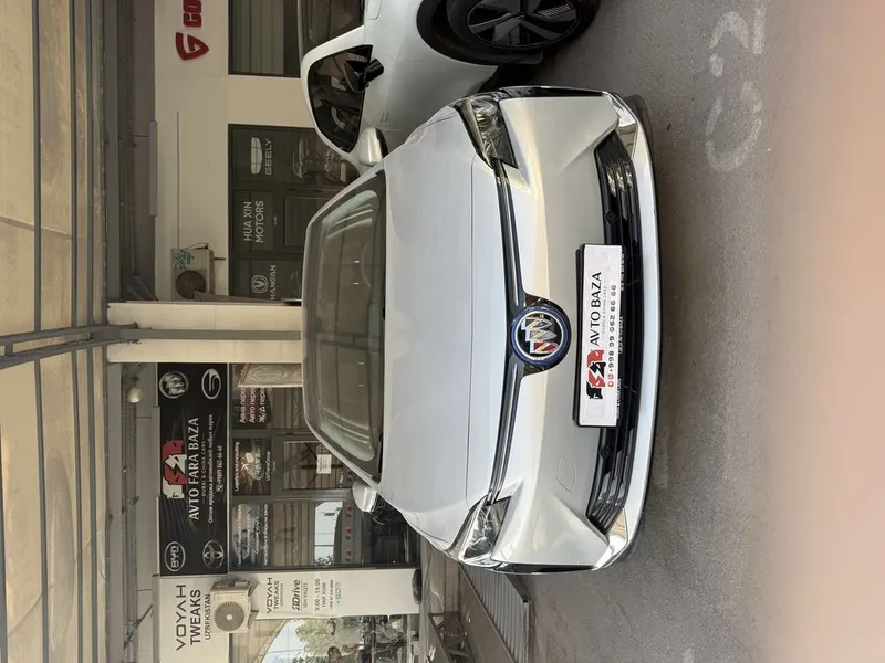 Buick avtomobil sotiladi 1