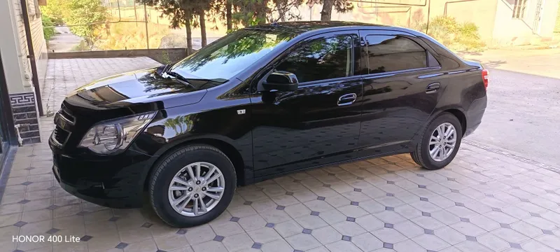 Kobilt sotiladi... 2 Kobilt sotiladi... 2