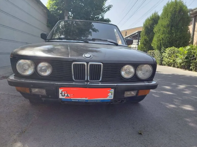 BMW E28 528i (Баварская версия) — фото 3