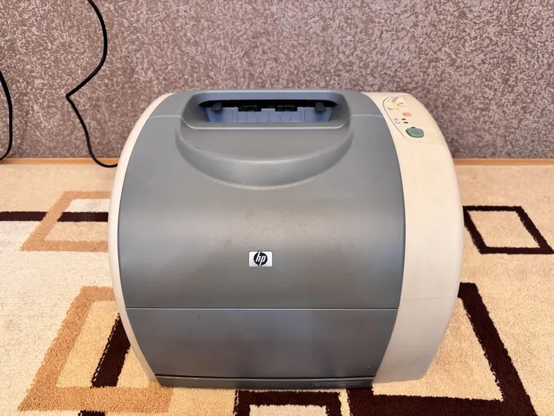 Продаётся лазерный Принтер HP Color LaserJet 1500L 1