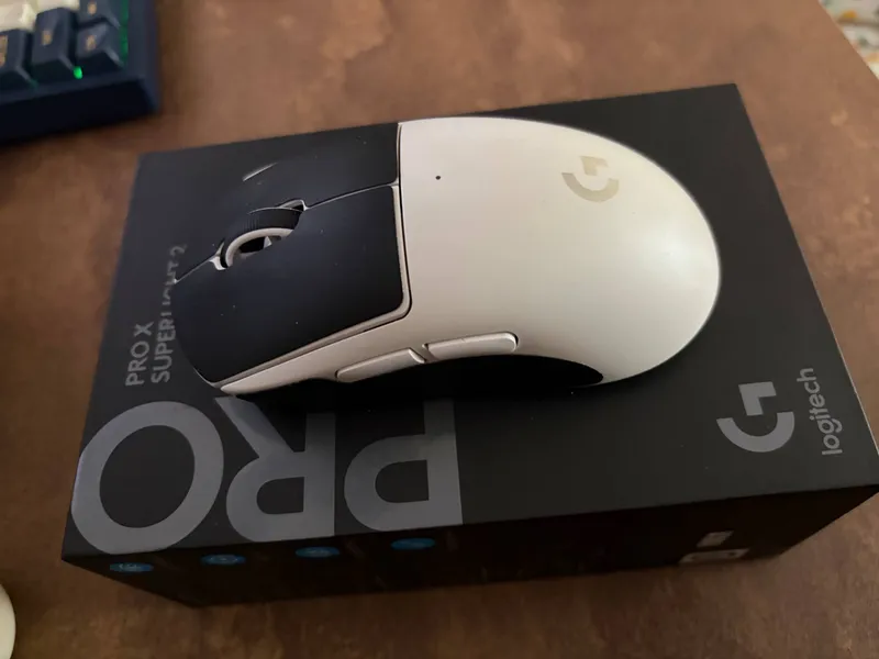 Logitech G Pro X Superlight 2 (белая) — фото 1