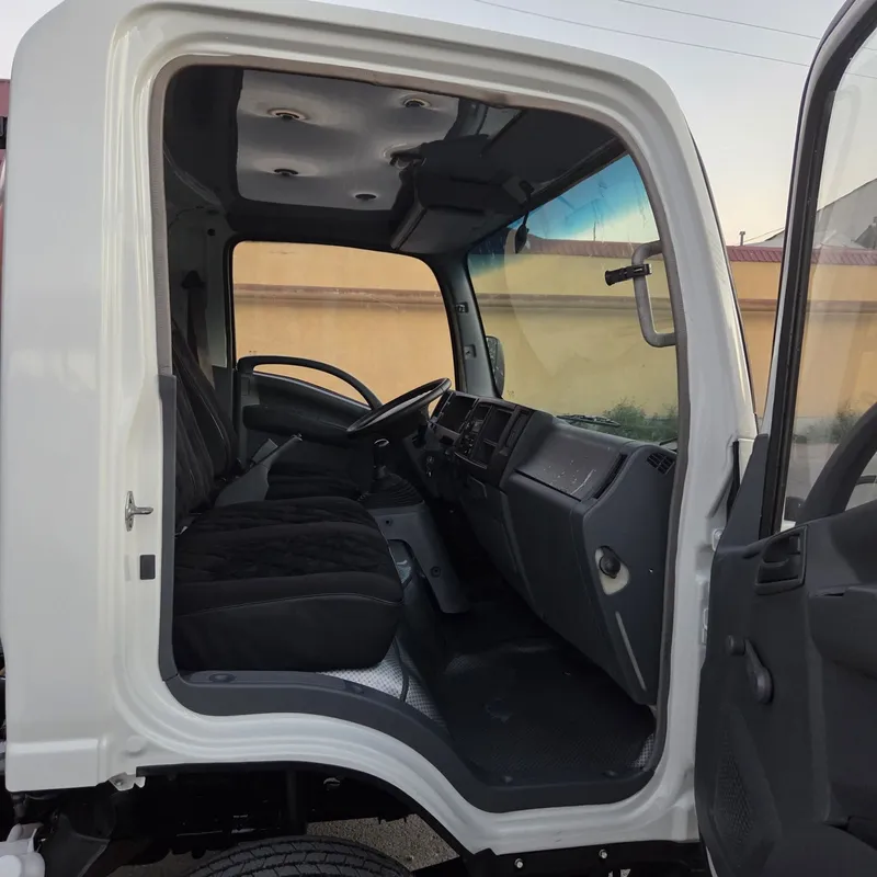 Isuzu assenizator gavnovoz sotiladi 8 Isuzu assenizator gavnovoz sotiladi 8