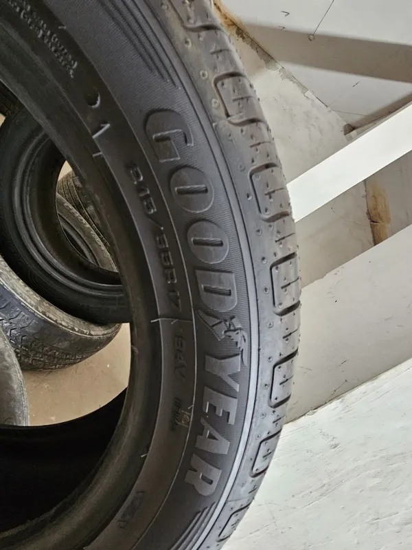 Goodyear EfficientGrip Performance 215/55 R17 shinasi (balon 1 Goodyear EfficientGrip Performance 215/55 R17 shinasi (balon 1