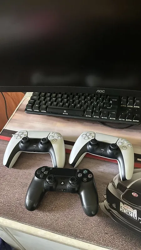 PlayStation pulti sotiladi 1 PlayStation pulti sotiladi 1
