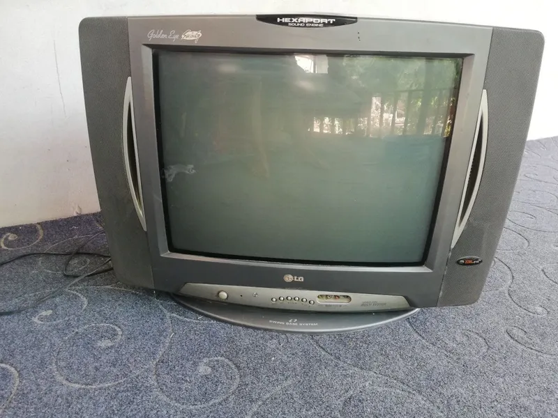Televizor Elji xamma narsani ishilaydi 1