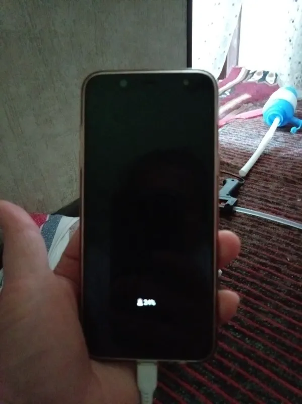 Samsung A6+sotiladi Samsung A6+sotiladi