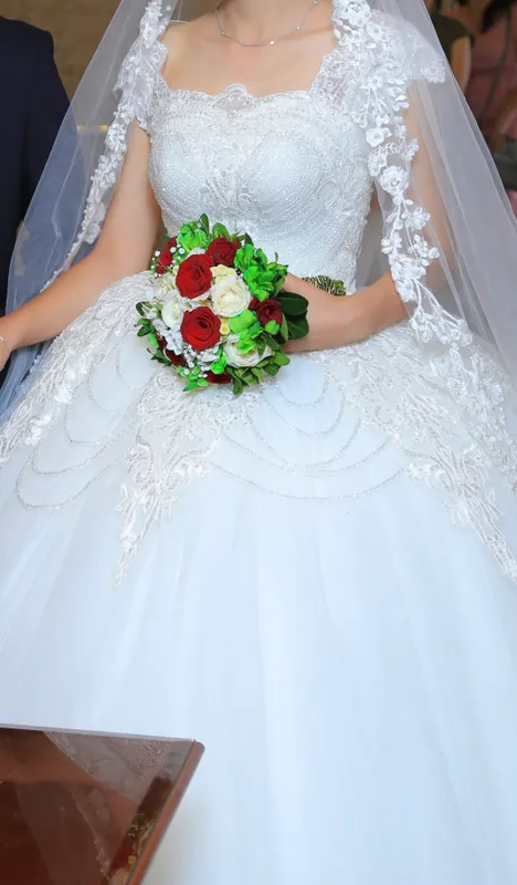 Kelin koʻylak 1 marta kiyilgan