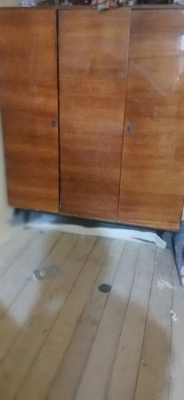 Shkaf va eshik sotiladi — фото 1