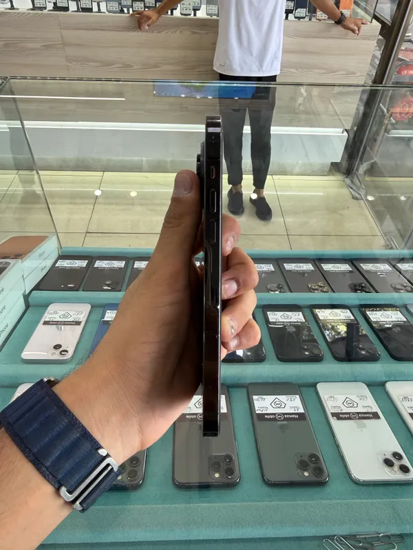 iphone 14 pro max 3