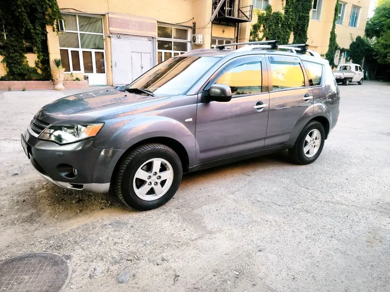 Прадам свое авто Mitsubishi Outlander 8