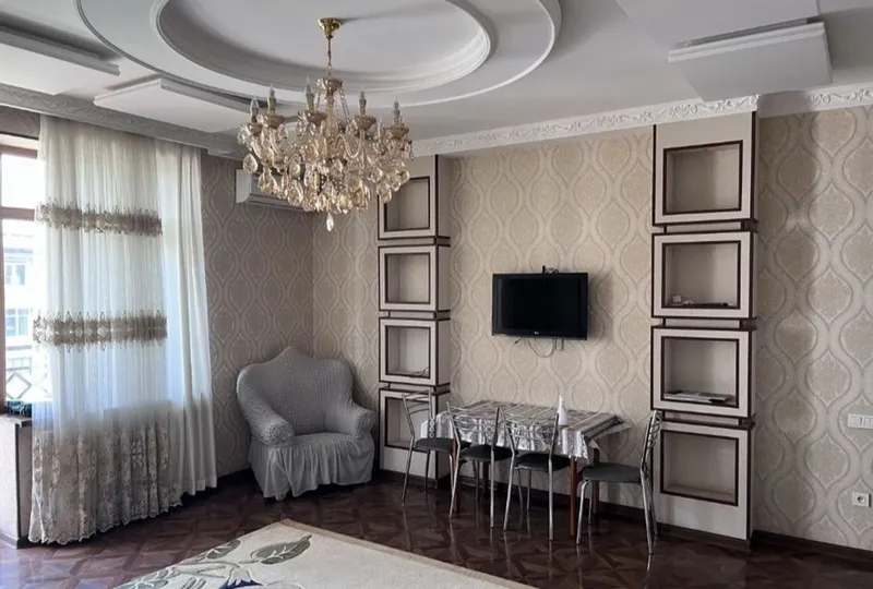 Сдается 2 ком Юнусабад 5. Yettichinor Golden house