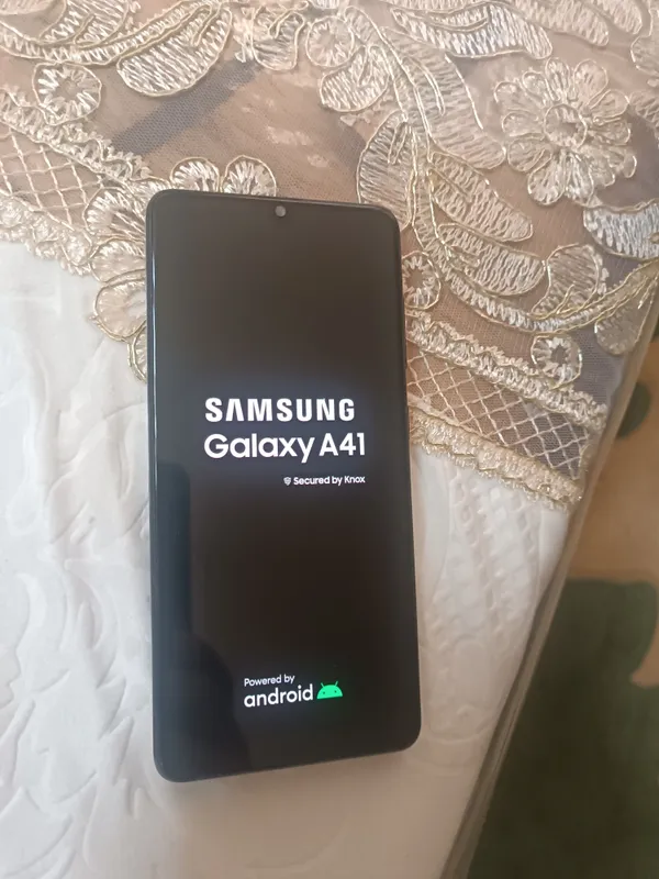 Samsung galaxy A 41 в подарок чехол низкая цена 3