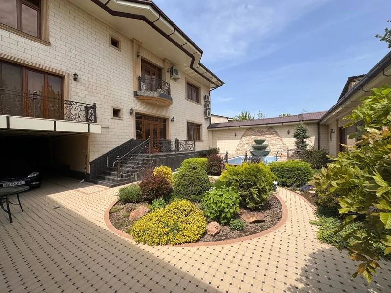8 xonali kvartira, 362 m2, Shayxontohur 1