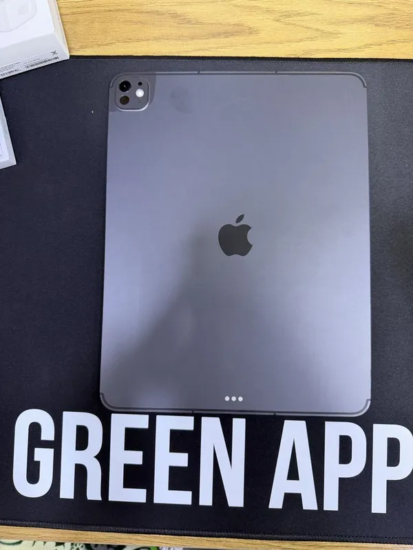 Ipad M5 pro 13 dyumli E sim — фото 4