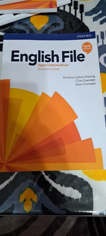 Книга по английскому. English File. Upper-intermediate. E-book.70.000
